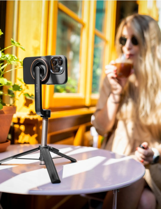 Selfie tyč FIXED MagSnap pro Apple s MagSafe uchycením, ovládáním a stativem, černá