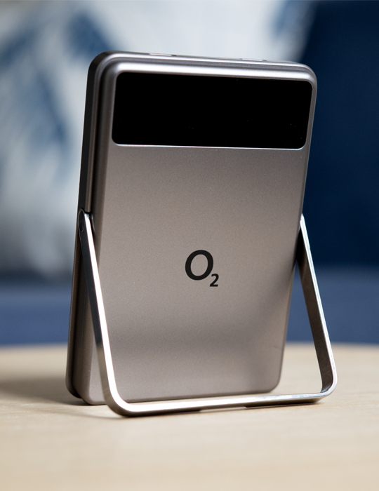 O2 MagSafe powerbanka 10 000 mAh se stojánkem, šedá