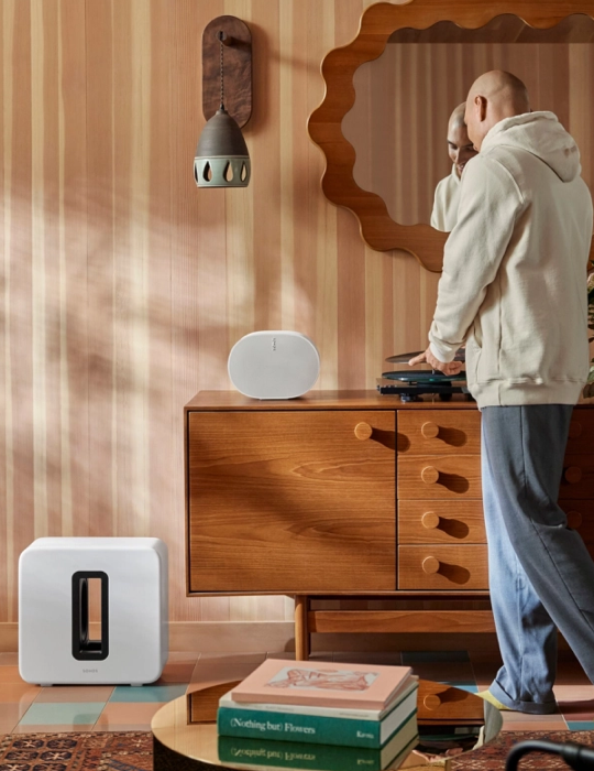Subwoofer SONOS SUB generace 4, černá
