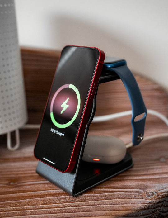Stojánek FIXED MagPowerstation ALU bezdrátový 3v1 pro Apple, šedá
