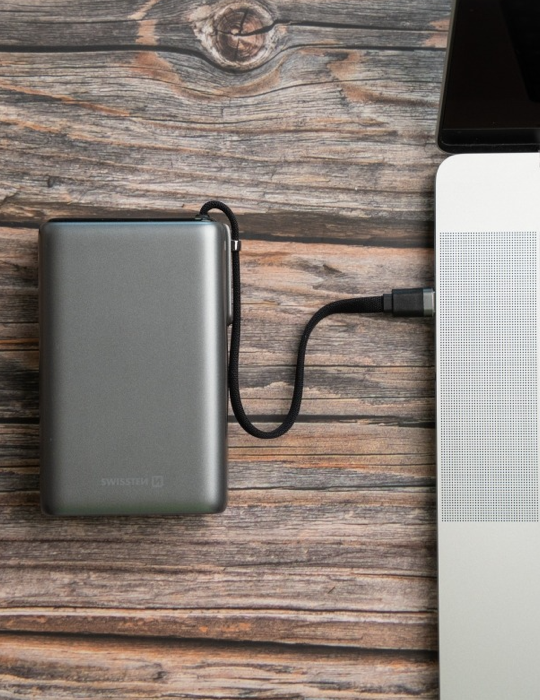 Cestovní powerbanka Swissten 25000 mAh s integrovaným kabelem USB-C, šedá