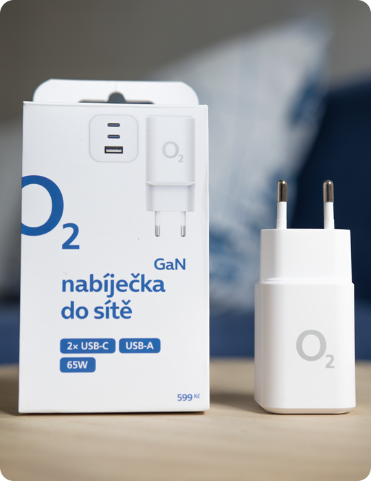 O2 nabíječka 65W 2× USB-C + USB-A, bílá