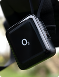 O2 powerbanka 10 000 mAh 35W s vestavěným kabelem, černá
