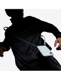 Crossbody popruh originál od Apple, temně černá